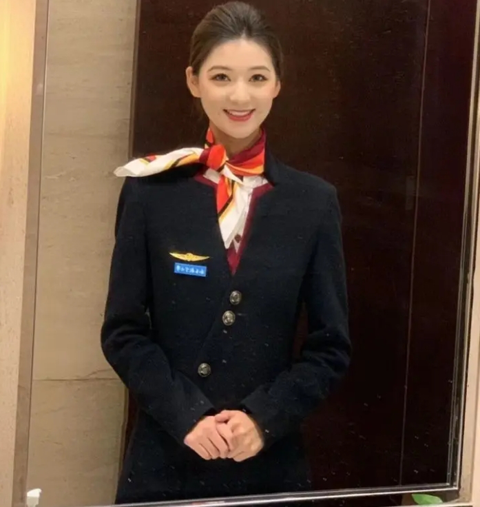探索空姐模特的專屬高品質社交圈.jpg